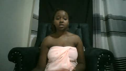 ellah-simone online show from June 21, 2026, 6:10 pm