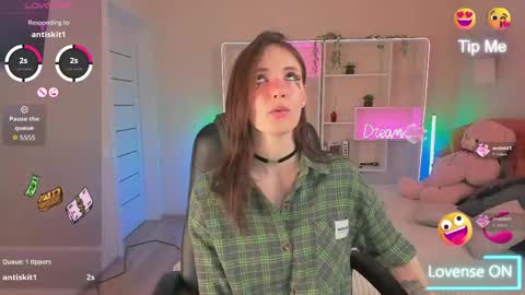 Jennyfer online show from June 2, 2026, 9:39 pm