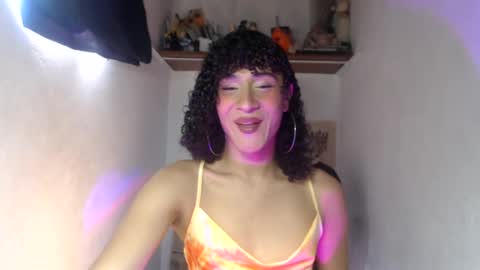 Snapshot of ellis_flowers chatting on July 18, 2026, 7:17 pm . online show from July 18, 2026, 7:17 pm