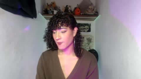 Snapshot of ellis_flowers chatting on July 25, 2026, 11:35 pm . online show from July 25, 2026, 11:35 pm