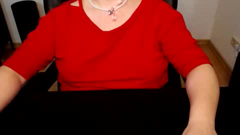 Elly online show from May 21, 2026, 6:48 pm