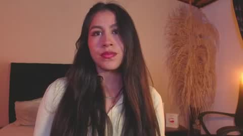 Emilia Gomez online show from July 5, 2026, 3:45 am