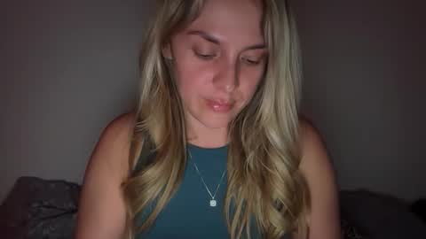 emilelovesyou online show from April 24, 2026, 5:54 am