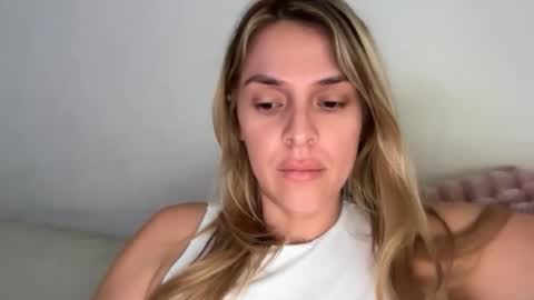 emilelovesyou online show from April 25, 2026, 1:41 pm