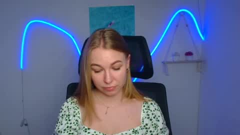 Emilia online show from June 25, 2026, 6:51 am