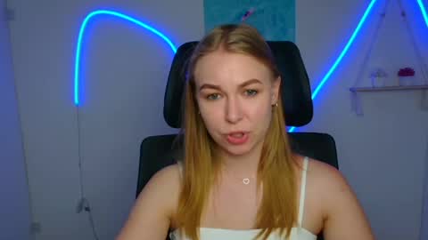 Emilia online show from June 29, 2026, 5:25 am