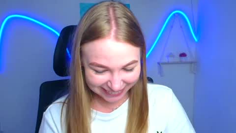 Emilia online show from July 4, 2026, 5:35 am