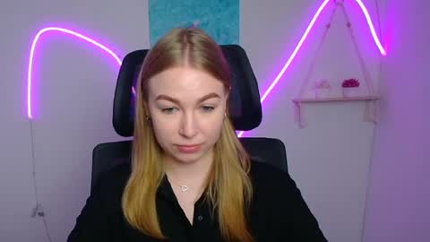 Emilia online show from July 11, 2026, 5:54 am