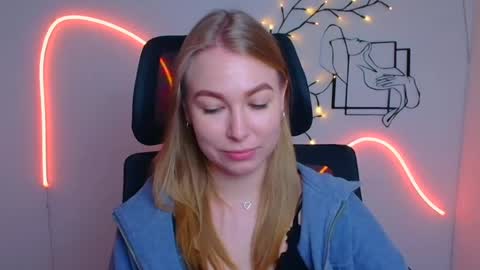 Emilia online show from July 20, 2026, 5:33 am