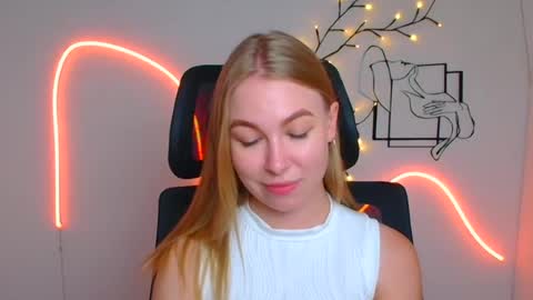 Emilia online show from July 24, 2026, 11:41 am