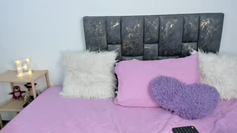 emilly_williams2 online show from July 30, 2026, 10:31 pm