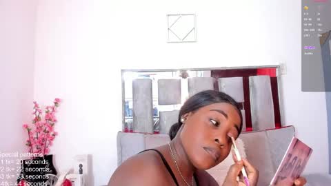 Emilly Roa online show from May 6, 2026, 6:57 pm