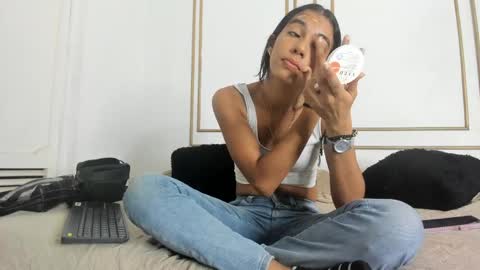 emily_gaviria1 online show from May 29, 2026, 1:09 pm