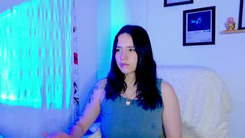 Snapshot of emily_lindey_ chatting on July 15, 2026, 8:41 am Emily Lindey online show from July 15, 2026, 8:41 am
