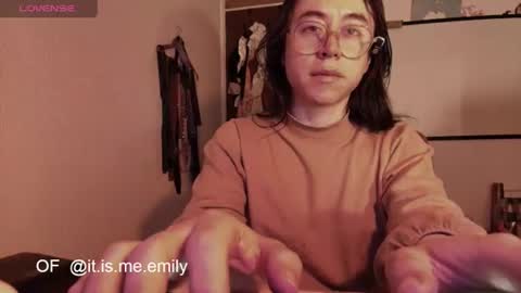 emily_pearl_ online show from July 14, 2026, 2:05 am