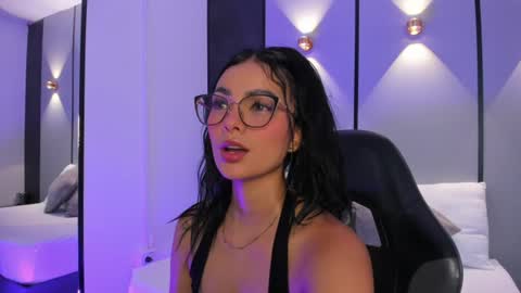 emily_tolson online show from June 25, 2026, 7:18 pm