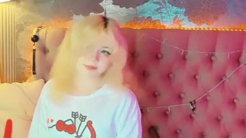 Snapshot of emilyangels chatting on July 12, 2026, 6:37 am Baby Emelli online show from July 12, 2026, 6:37 am