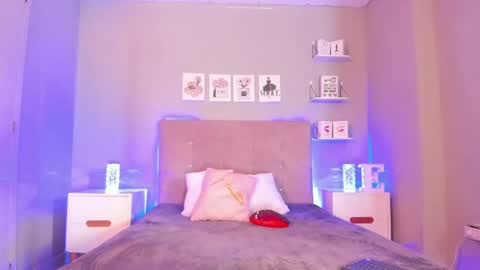 Emi Fit online show from May 26, 2026, 3:41 pm