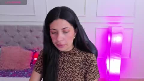Snapshot of emma_brown_0 chatting on January 28, 2025, 8:04 pm Emma online show from January 28, 2025, 8:04 pm