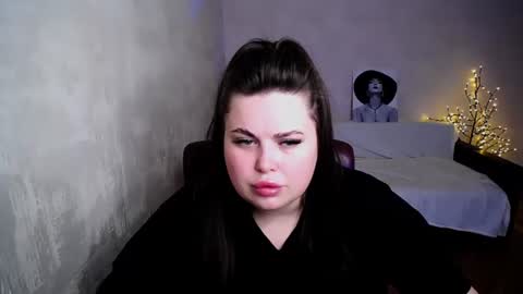Emma online show from August 5, 2026, 7:44 am