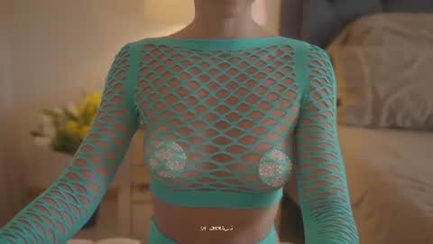 emma_lu1 online show from July 14, 2026, 7:52 pm