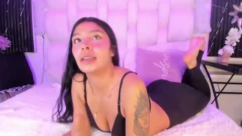 emmaa00_ online show from June 29, 2026, 6:08 pm
