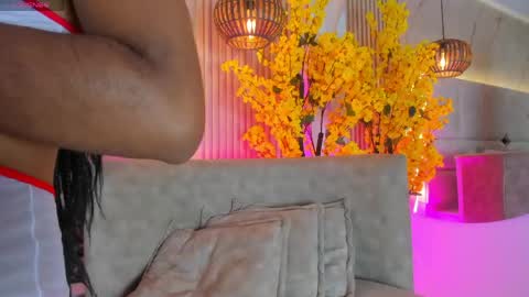 Snapshot of emmalove01 chatting on April 16, 2026, 3:18 am emmalove01 online show from April 16, 2026, 3:18 am