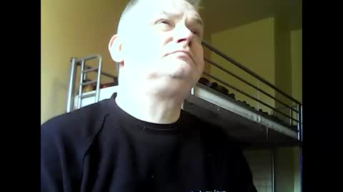 englishguysurrey online show from February 26, 2026, 10:47 am