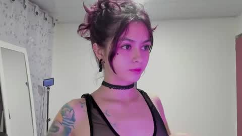 Leyla online show from July 30, 2026, 3:27 am