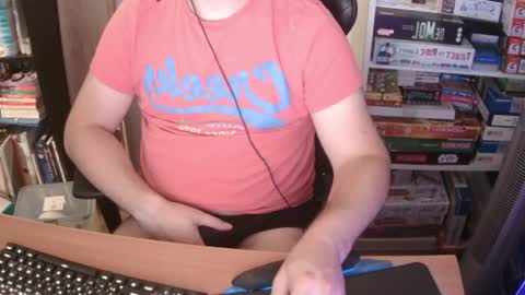 Snapshot of erik_dapper chatting on June 12, 2026, 3:11 pm Erik Dapper online show from June 12, 2026, 3:11 pm