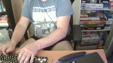 Snapshot of erik_dapper chatting on June 26, 2026, 4:44 pm Erik Dapper online show from June 26, 2026, 4:44 pm