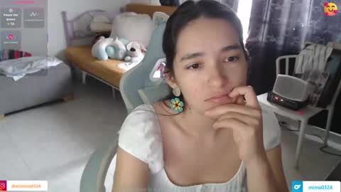 erina_1 online show from June 5, 2026, 5:40 pm