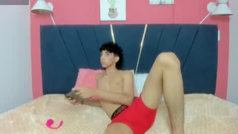ero_boy40 online show from June 20, 2026, 4:59 am