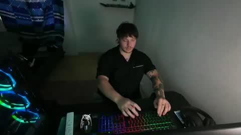 eskol212 online show from July 11, 2026, 10:11 pm