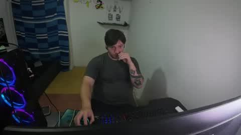 eskol212 online show from July 14, 2026, 2:27 am