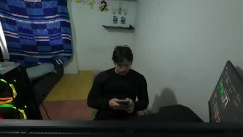 eskol212 online show from July 24, 2026, 8:29 pm