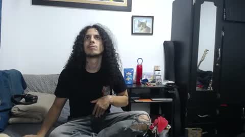 Esnider online show from June 17, 2026, 12:02 am