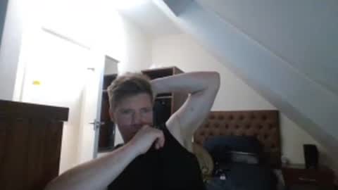 essexlad2022 online show from June 11, 2026, 2:53 am