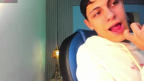 ethanx18 online show from June 17, 2026, 3:42 am