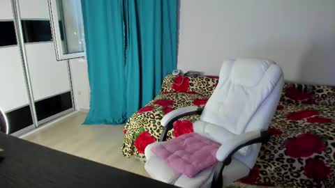 Snapshot of eva_7777 chatting on July 8, 2026, 8:46 pm Eva online show from July 8, 2026, 8:46 pm