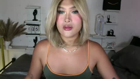 Queen Eva Mazikeen online show from July 25, 2026, 9:34 pm