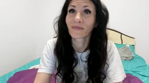 hornycrissyyourlove online show from July 1, 2026, 2:35 am