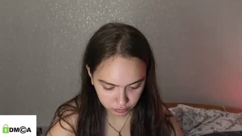 evi_woow online show from July 4, 2026, 9:10 pm
