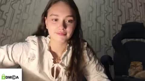 evi_woow online show from August 9, 2026, 10:47 pm