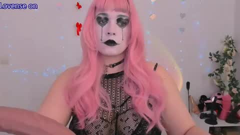 evilla_brill online show from May 31, 2026, 9:49 am