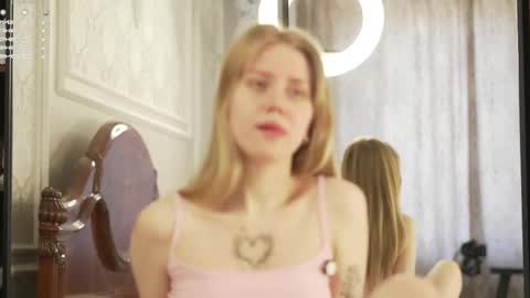 Eva online show from May 31, 2026, 2:42 am