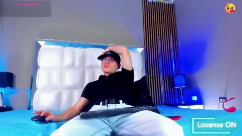 Snapshot of eytan_20 chatting on May 19, 2026, 1:50 pm EYTAN online show from May 19, 2026, 1:50 pm