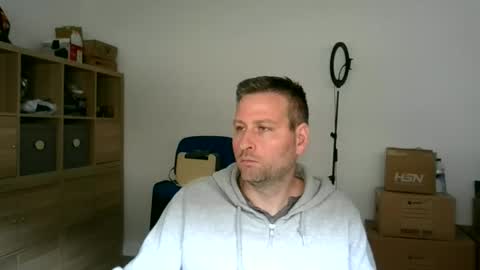 Snapshot of faer_087 chatting on May 18, 2026, 8:42 am faer_087 online show from May 18, 2026, 8:42 am