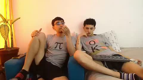 FallGays online show from July 8, 2026, 4:11 pm