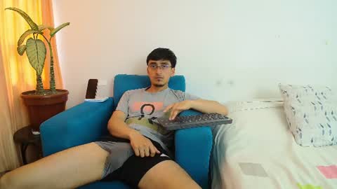 FallGays online show from July 9, 2026, 6:01 pm